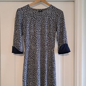 Women's Joules Knee Length Dress - Navy Floral - Size 4 - XS - Britain - Modest